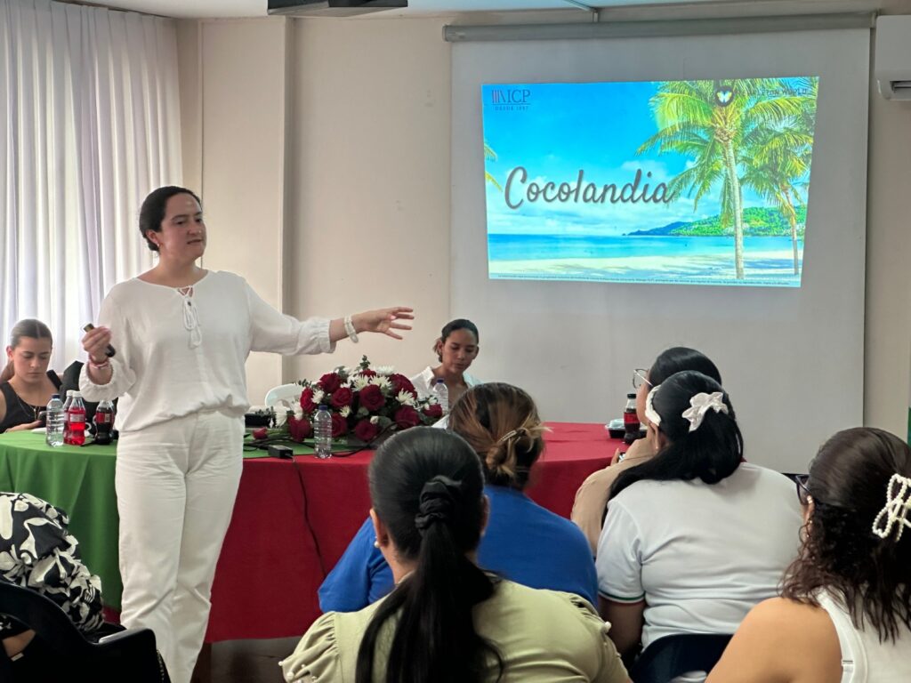 300 empresarios guajiros se capacitaron en Negocios exitosos en entornos competitivos con el ICP 8 3